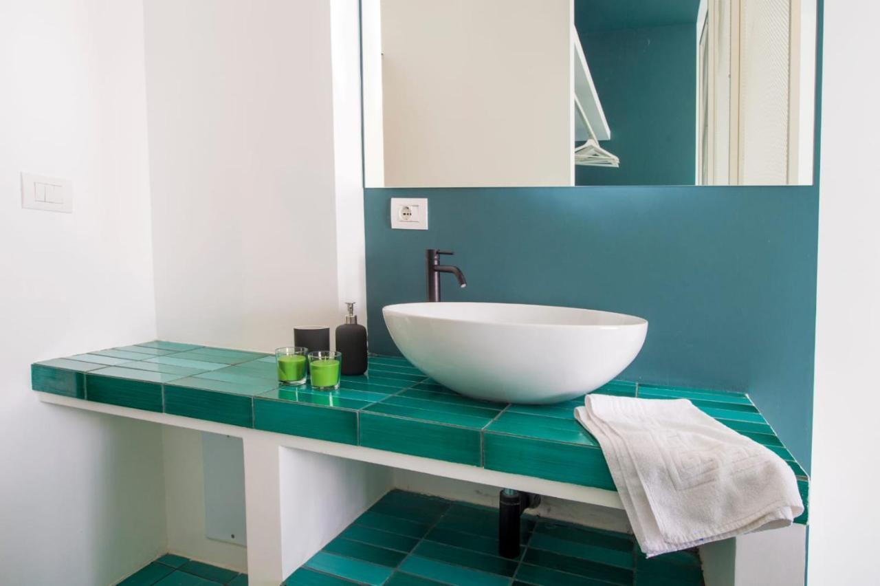 Ninina Boutique Suites Salerno Bagian luar foto