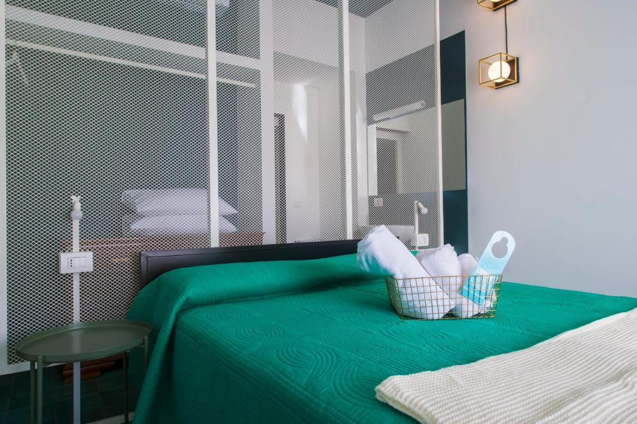 Ninina Boutique Suites Salerno Bagian luar foto